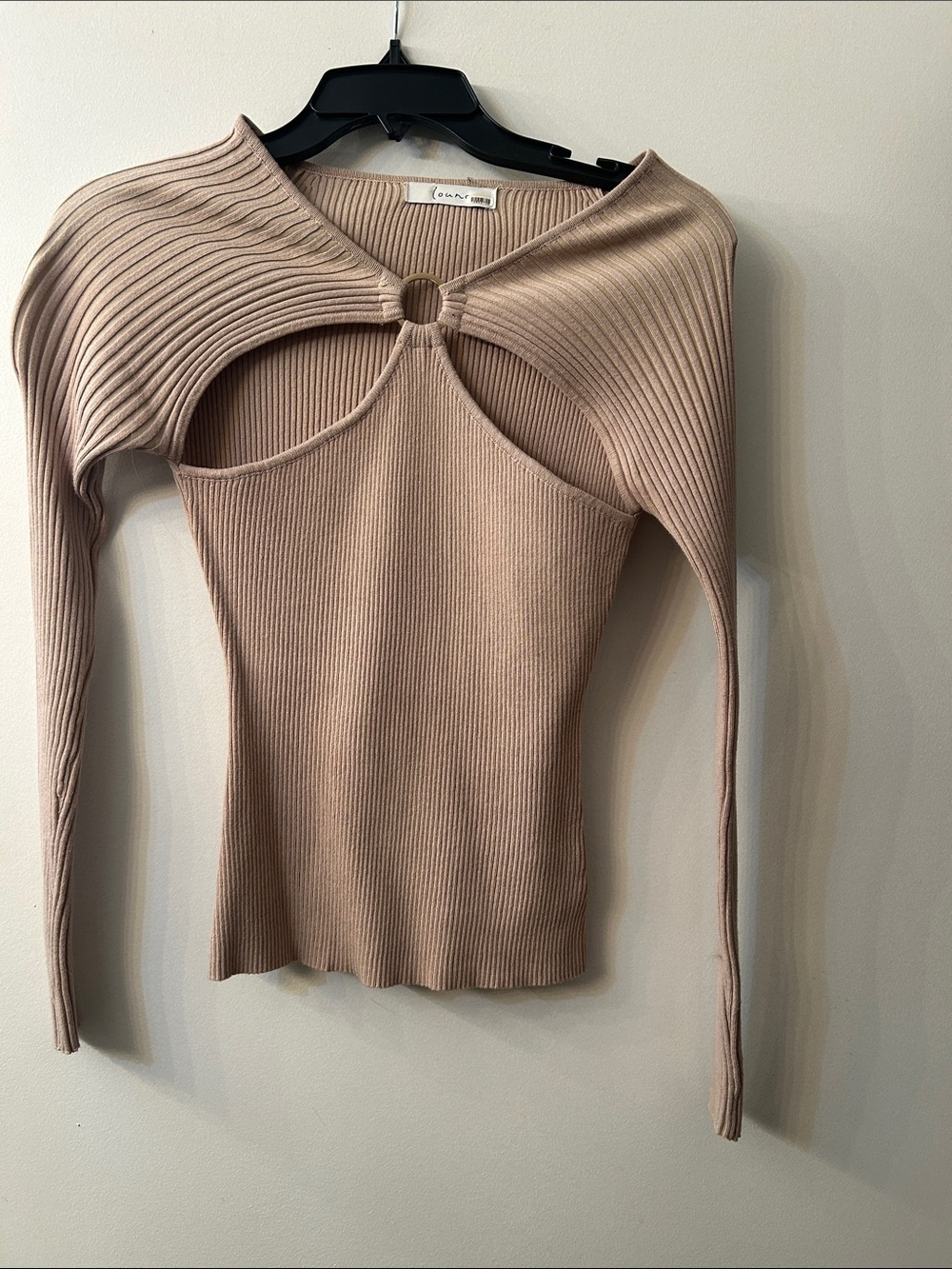 Ribbed Cutout Long-Sleeve Top with Ring Detail - Taupe